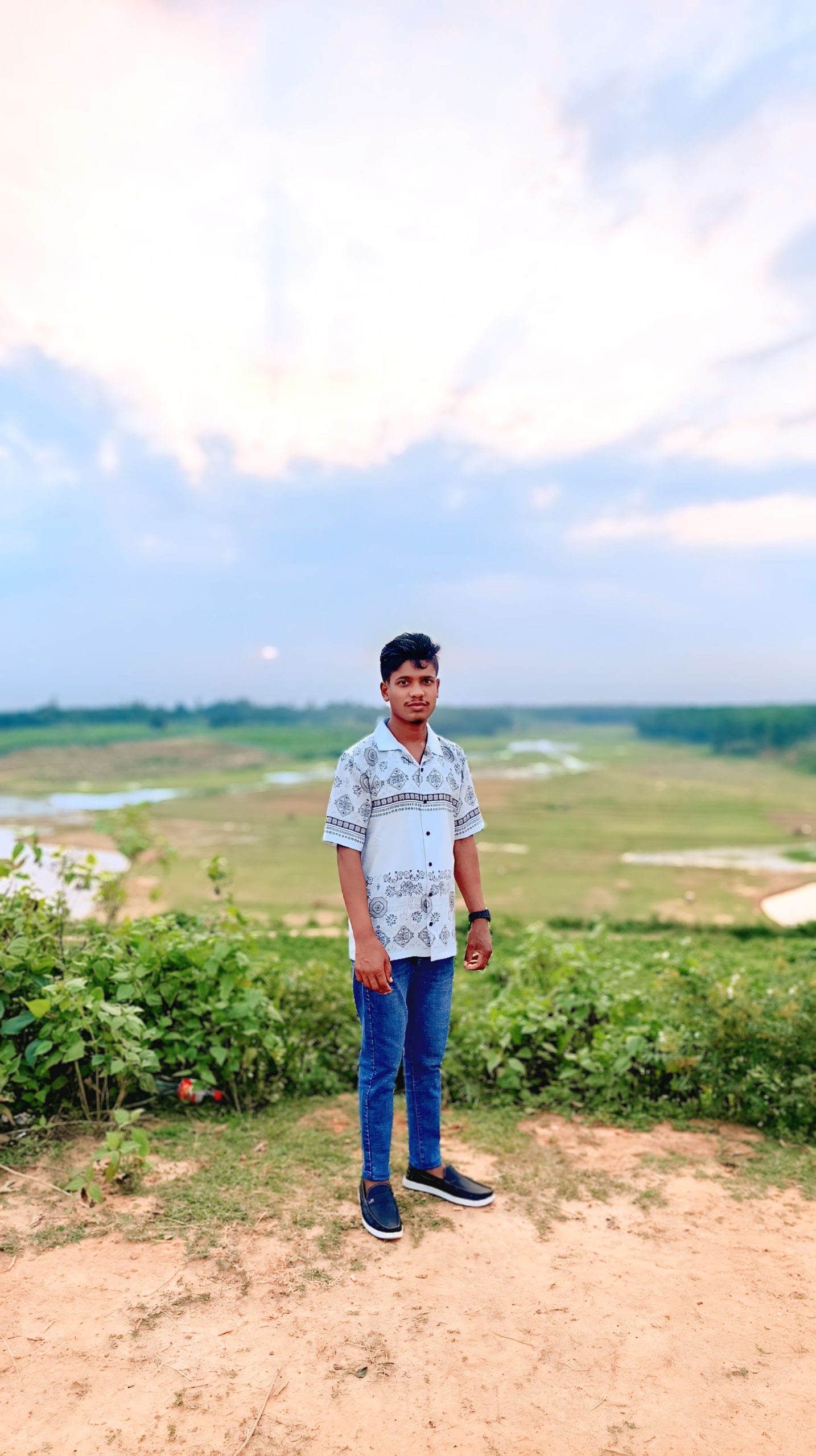 মোঃশাহাদত হোসেন